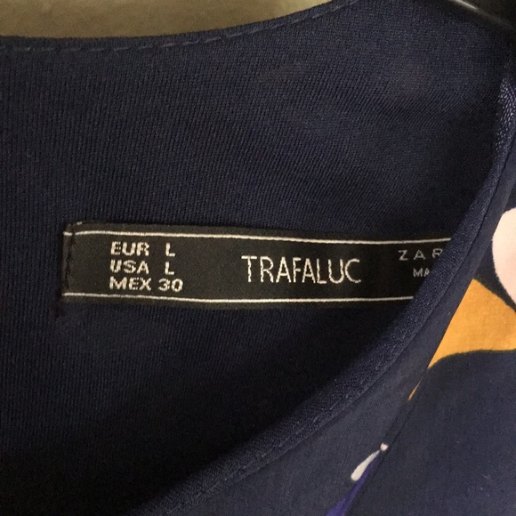 Zara dress - Picture 4 of 4